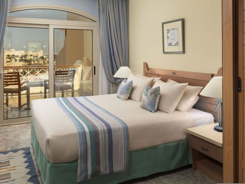 Royal Lagoons Aqua Park Resort & Spa