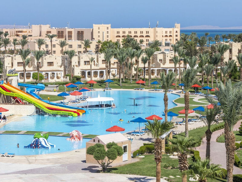 Royal Lagoons Aqua Park Resort & Spa