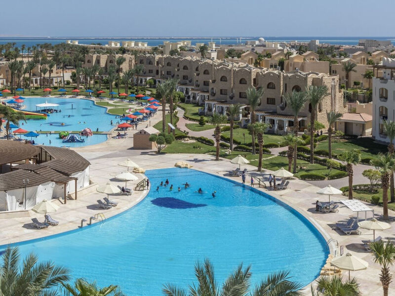 Royal Lagoons Aqua Park Resort & Spa