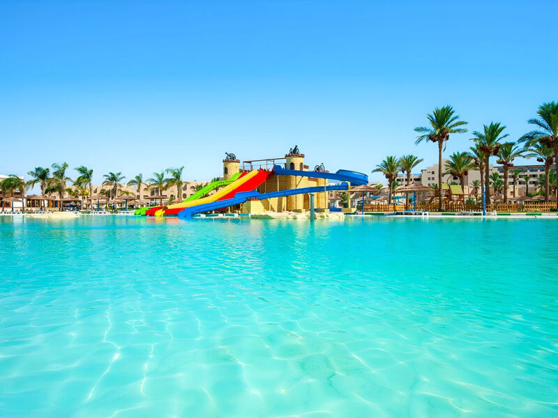Royal Lagoons Resort & Aquapark