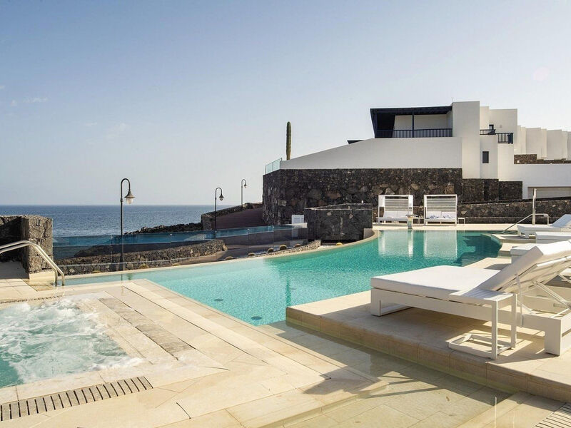 Royal Marina Suites Boutique