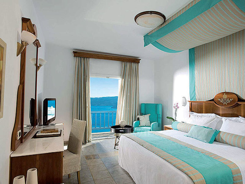 Royal Myconian Resort & Villas