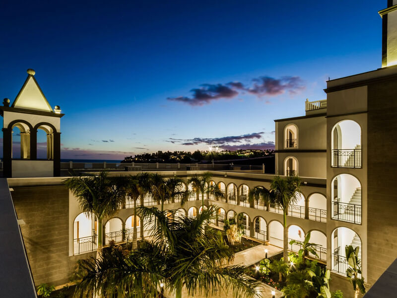 Royal Palm Resort & Spa