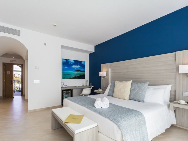 Royal Palm Resort & Spa