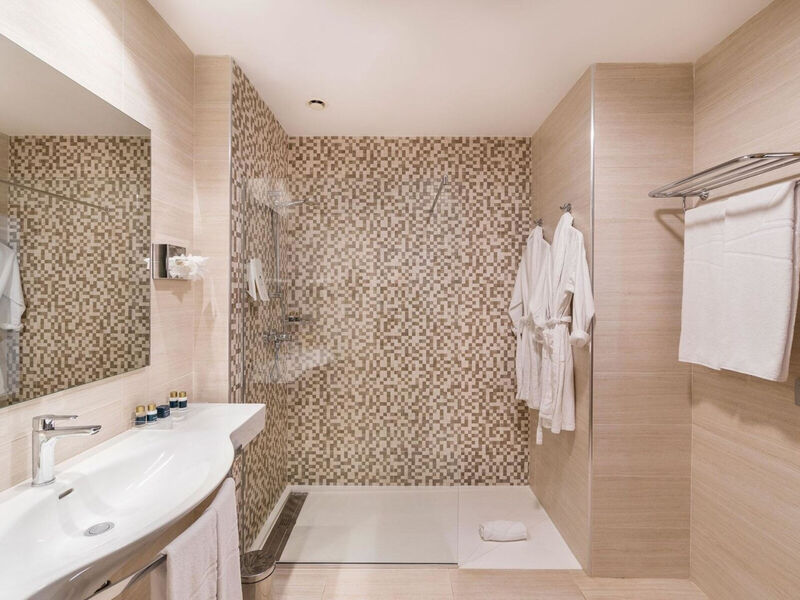 Royal Palm Resort & Spa