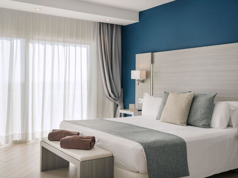 Royal Palm Resort & Spa