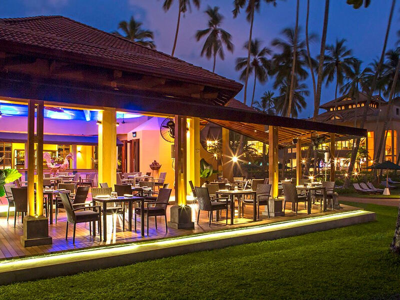 Royal Palms Beach