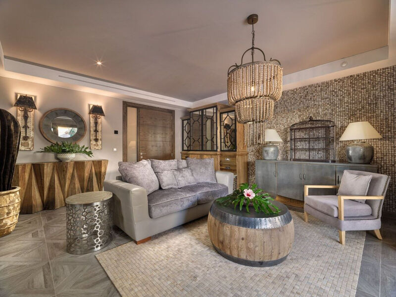 Royal River Luxury