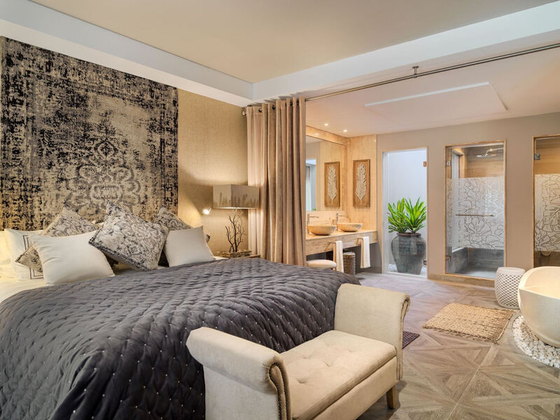 Royal River Luxury