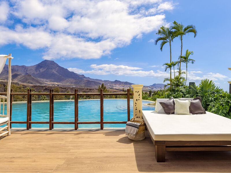 Royal River Luxury