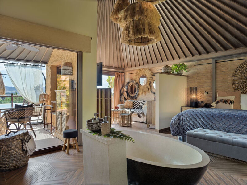 Royal River Luxury