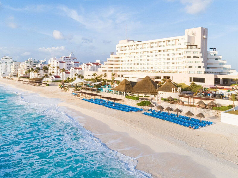 Royal Solaris Cancun Resort