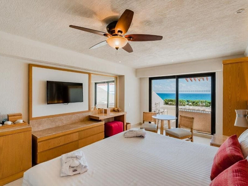 Royal Solaris Cancun Resort