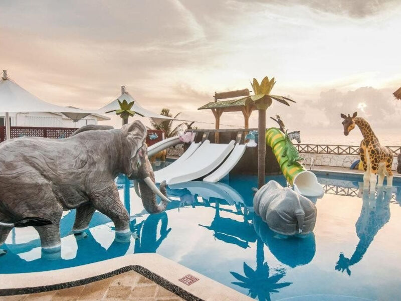 Royal Solaris Cancun Resort