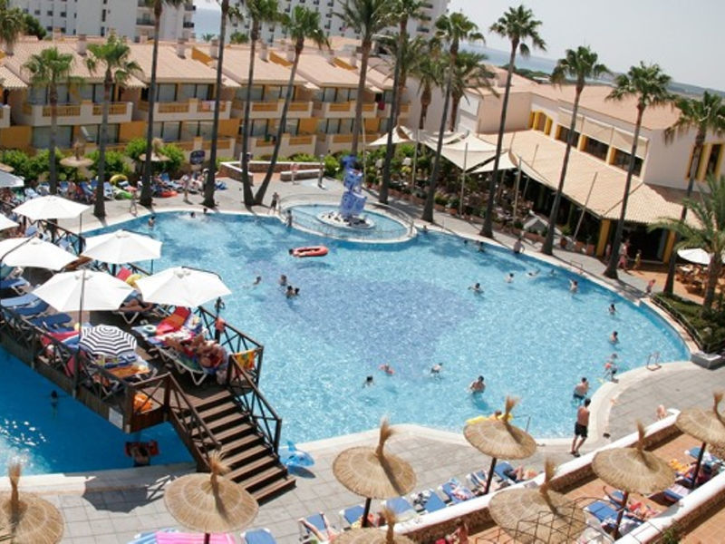 Royal Son Bou Family Club