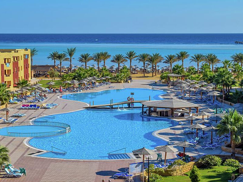 Royal Tulip Beach Resort Marsa Alam - Margaret Wiegel