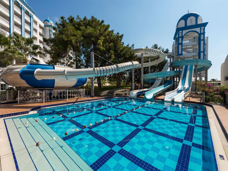 Rubi Platinum Spa Resort & Suites