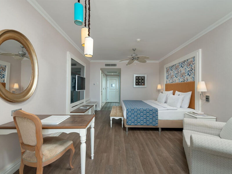 Rubi Platinum Spa Resort & Suites