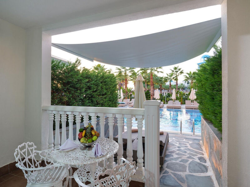 Rubi Platinum Spa Resort & Suites