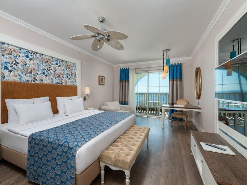 Rubi Platinum Spa Resort & Suites