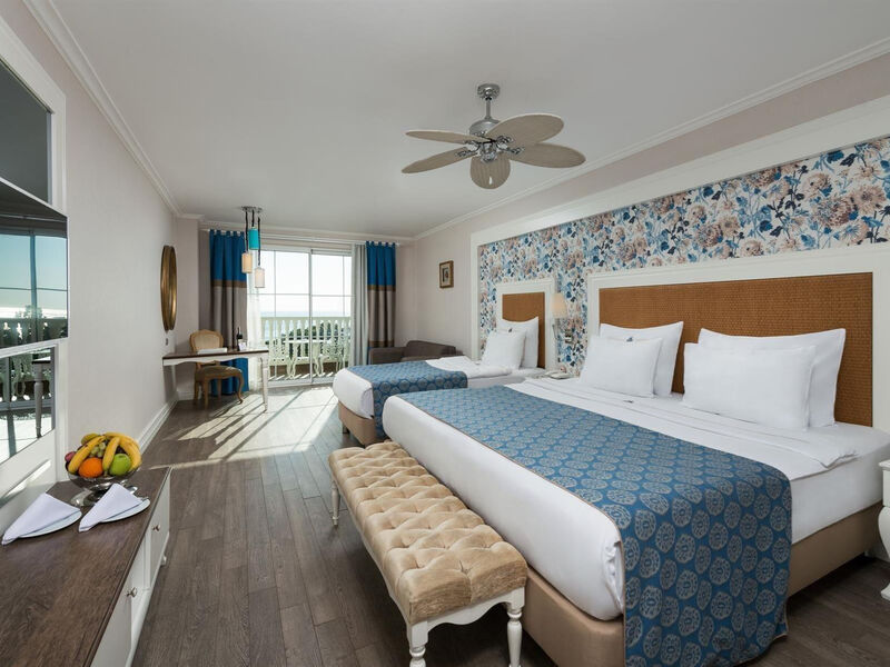 Rubi Platinum Spa Resort & Suites