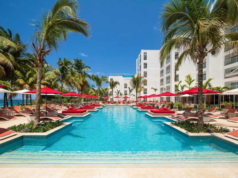 S Hotel Jamaica