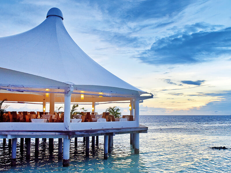 Safari Island Resort & Spa