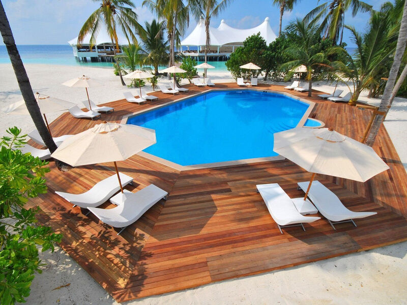 Safari Island Resort