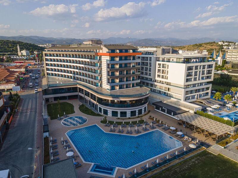Sailors Beach Club