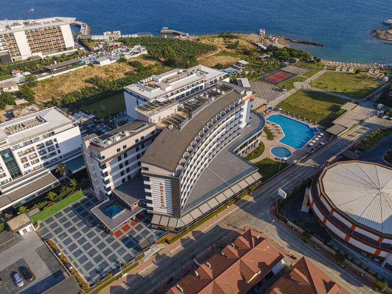 Sailors Beach Club