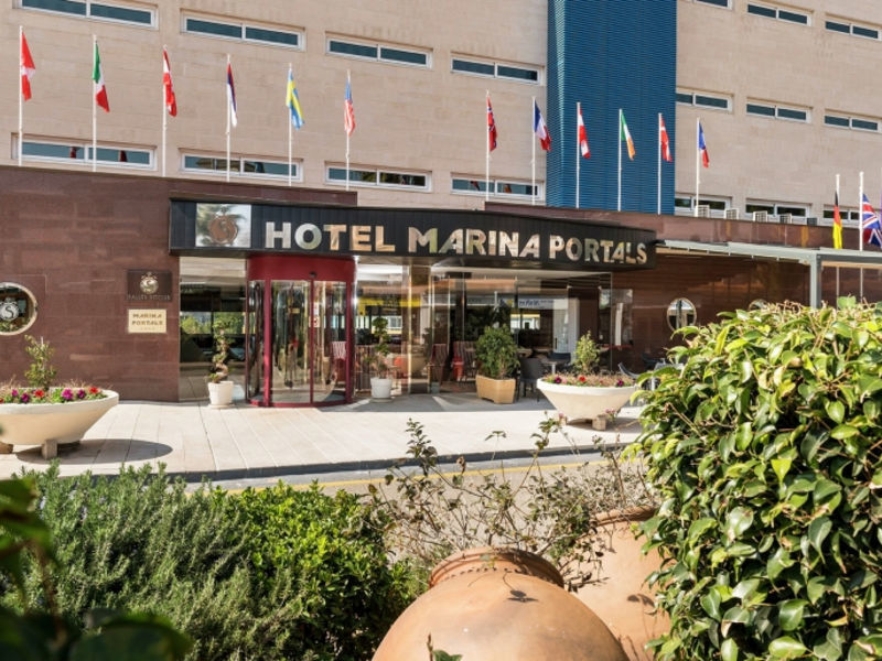 Salles Marina Portals