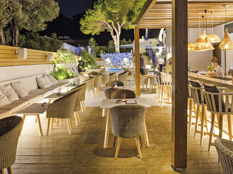 Samian Mare Suites & Spa