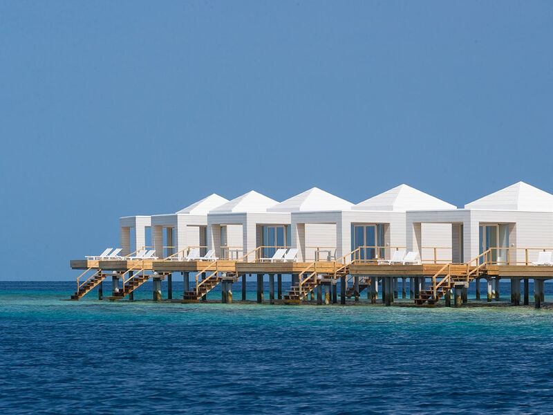 Sandies Bathala Island Resort