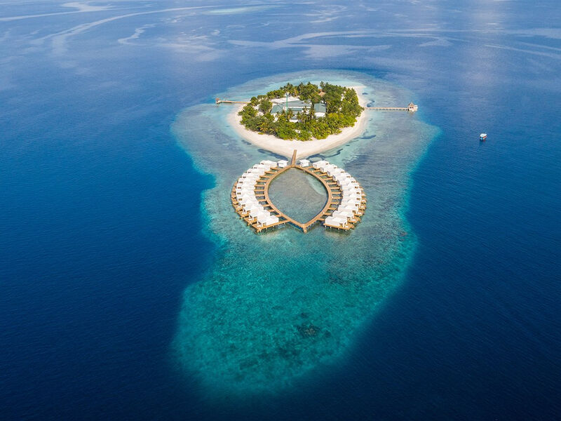 Sandies Bathala Island Resort