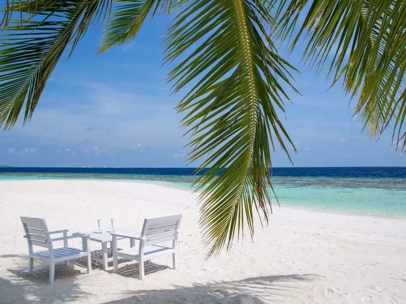 Sandies Bathala Island Resort