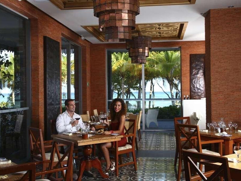 Sandos Caracol Eco Resort