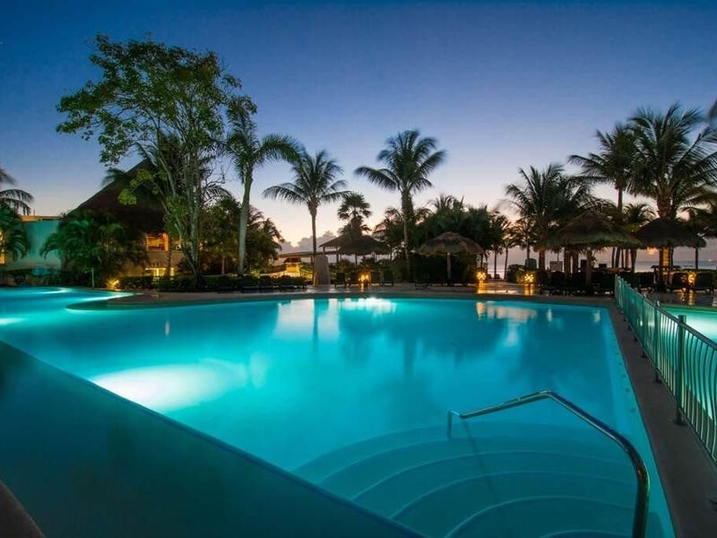 Sandos Caracol Eco Resort