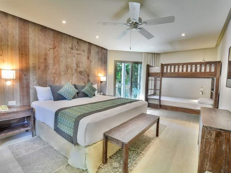 Sandos Caracol Eco Resort