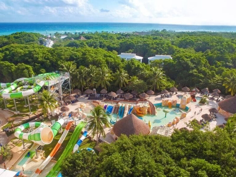 Sandos Caracol Eco Resort