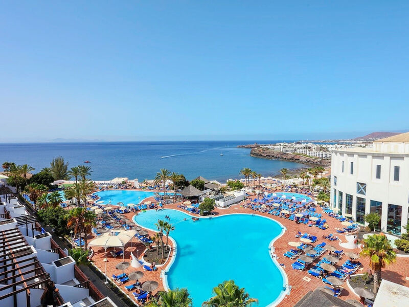 Sandos Papagayo Beach Resort