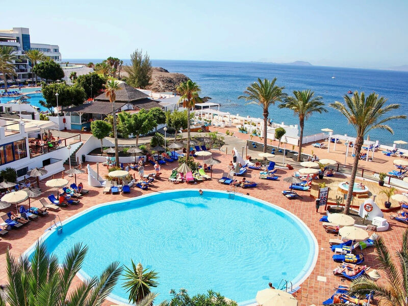 Sandos Papagayo Beach Resort