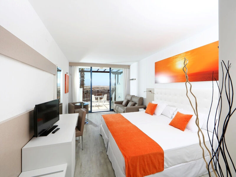 Sandos Papagayo Beach Resort