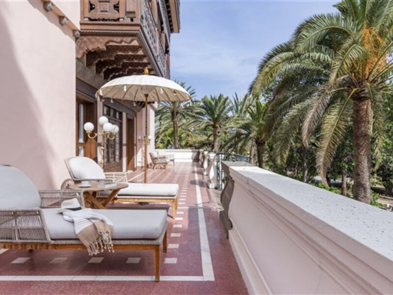 Santa Catalina, a Royal Hideaway