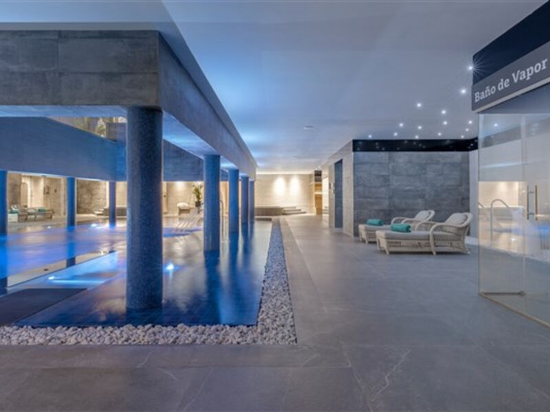 Santa Catalina, a Royal Hideaway