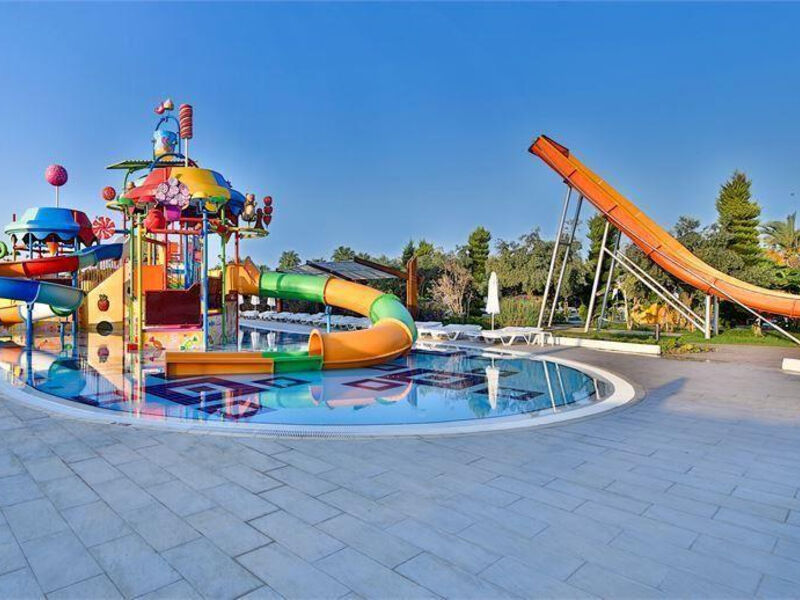 Saturn Palace Resort