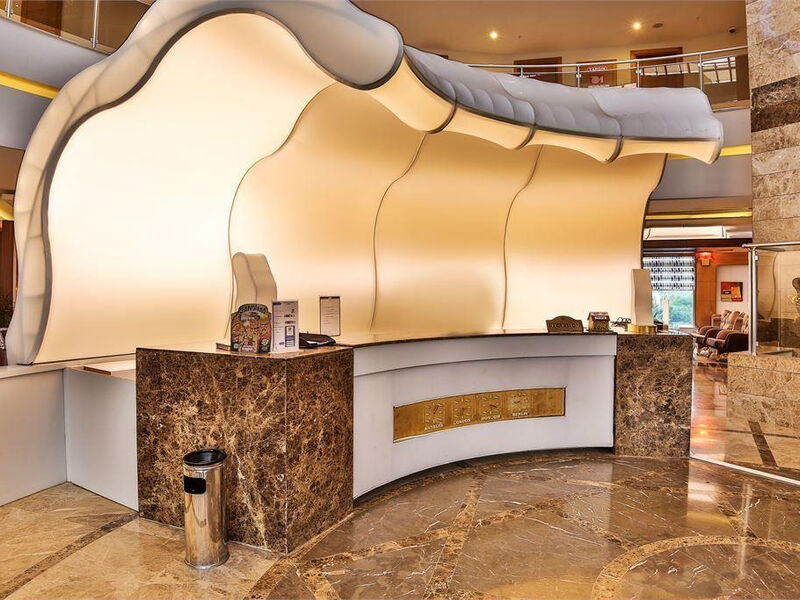 Saturn Palace Resort