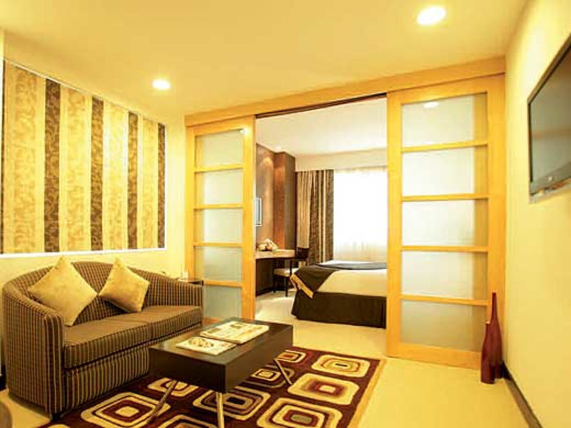 Savoy Suites