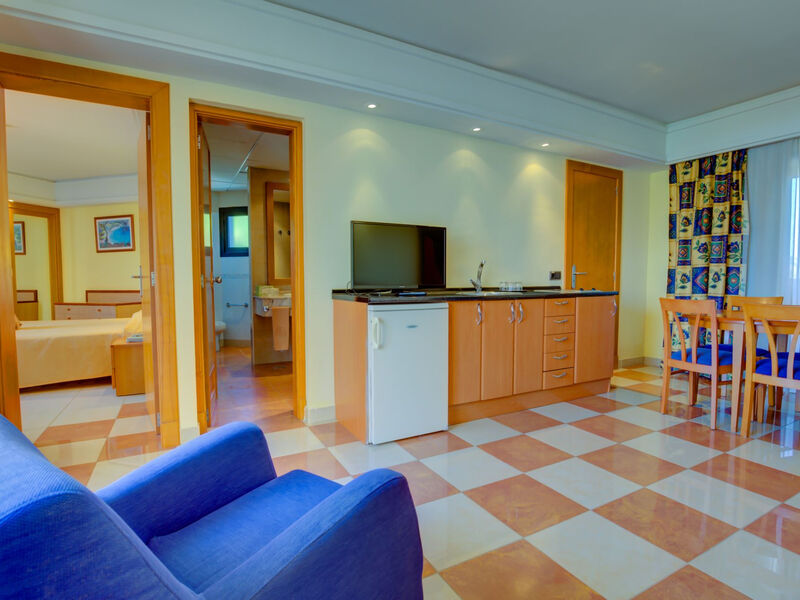 Sbh Crystal Beach & Suites