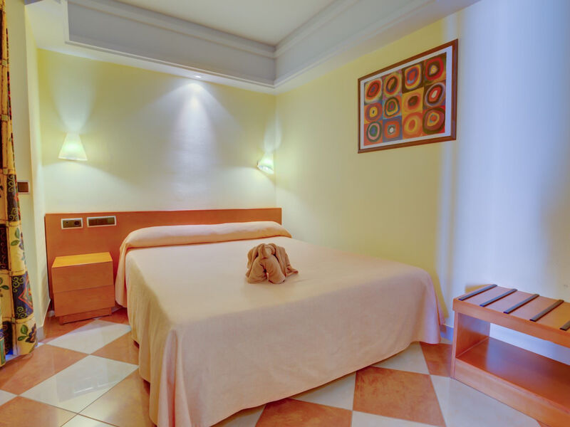 Sbh Crystal Beach & Suites