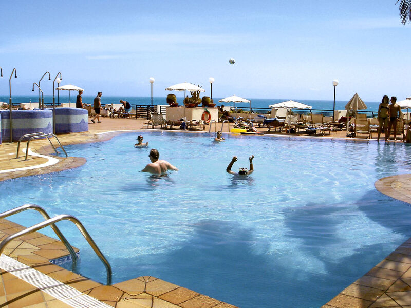 Sbh Crystal Beach & Suites